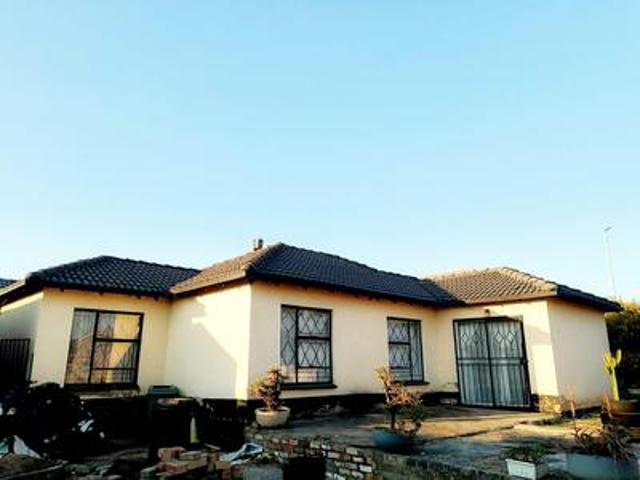 House for sale in Kempton Park