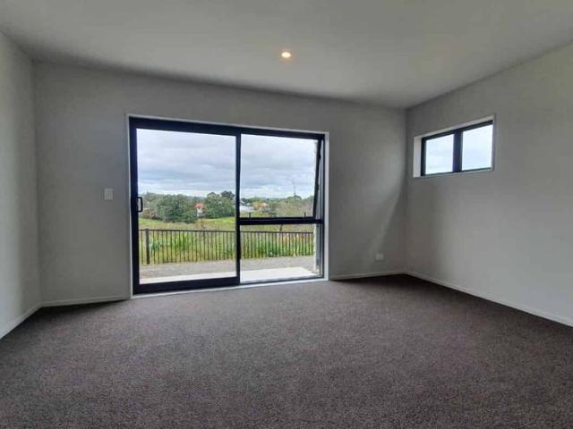 Townhouse for rent in Manurewa