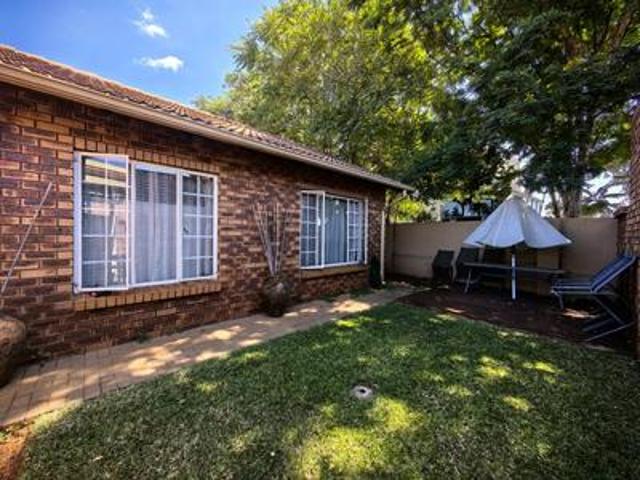 Townhouse for sale in Waterkloof, Gauteng