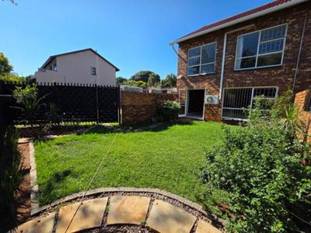 Townhouse for sale in Waterkloof, Gauteng