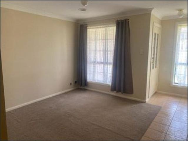 House for rent in Brisbane Grove, New South Wales