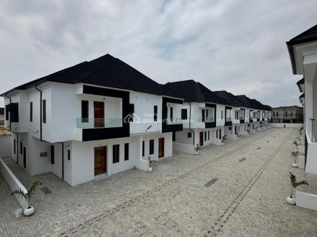 House for sale in Eti Osa, Lagos