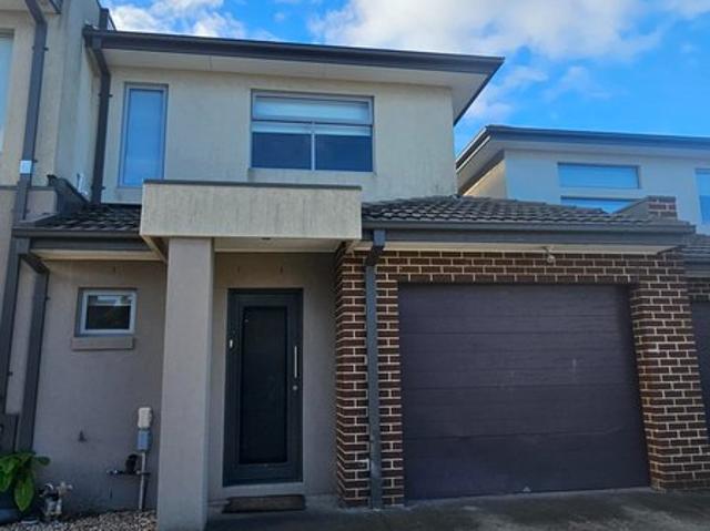 Townhouse for rent in Camerons Creek, Victoria