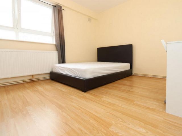 Room for rent in Upton Park, Greater London