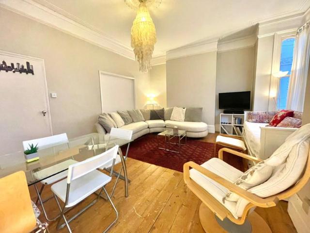 Apartment for rent in Brondesbury, Isle Of Man