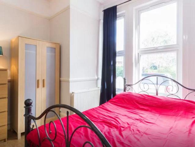 Studio for rent in London Borough of Ealing, Greater London