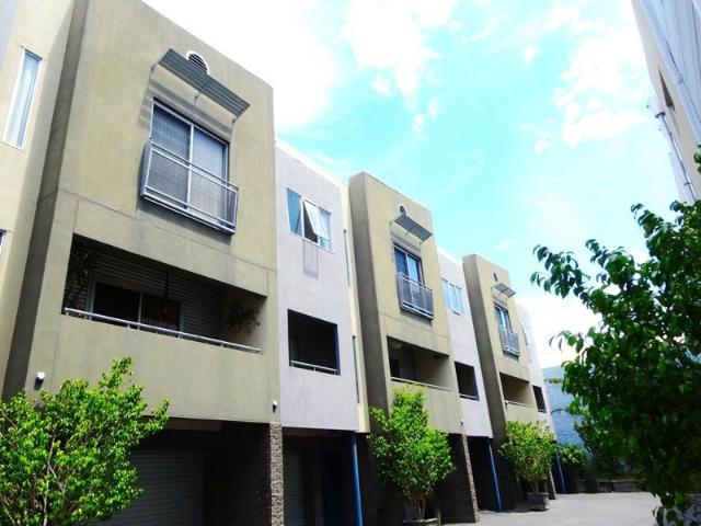 Townhouse for rent in Horseshoe Creek, South Australia