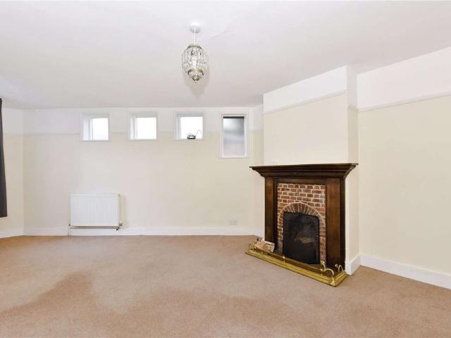 House for rent in Henley-on-Thames, Berrick Salome
