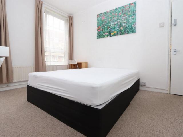 Room for rent in Wapping, Greater London