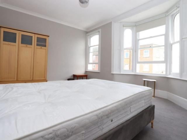 Room for rent in Mile End, Greater London