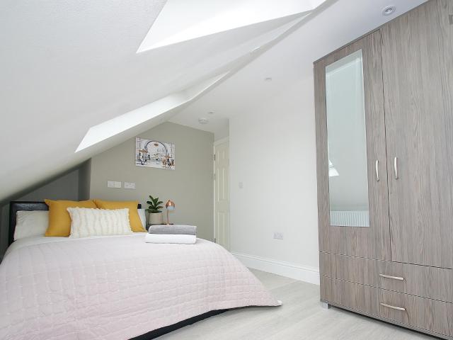 Room for rent in London Borough of Ealing, Greater London