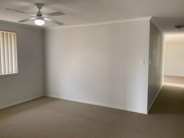 House for rent in West Nowra, Shoalhaven City Council