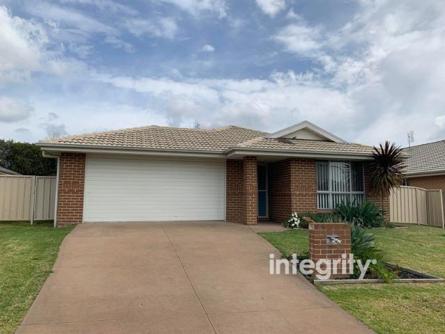 House for rent in West Nowra, Shoalhaven City Council