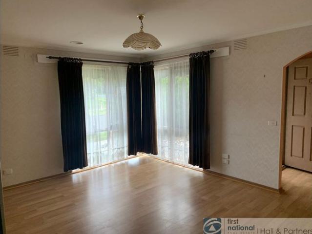 House for rent in Endeavour Hills, Melbourne