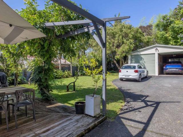 House for rent in Point Chevalier, Albert-Eden