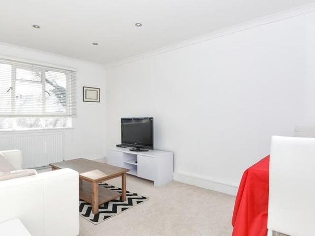 Apartment for rent in Highbury, Greater London
