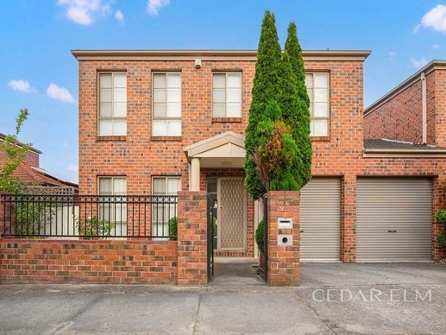 Townhouse for rent in Camerons Creek, Victoria