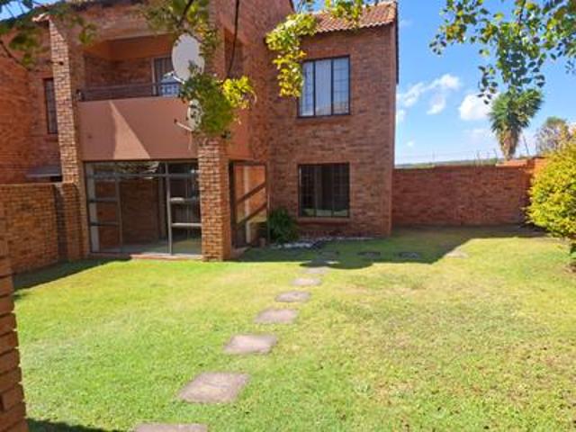 Apartment for sale in Mooikloof, City of Tshwane Metropolitan Municipality