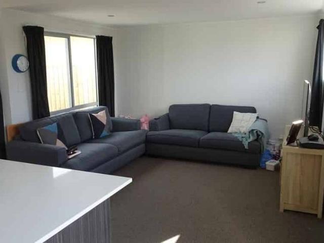 House for rent in Chaslands, Canterbury