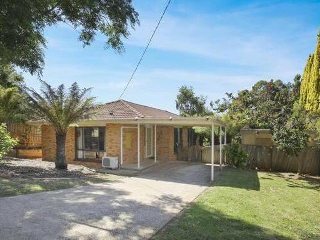 House for sale in Victoria
