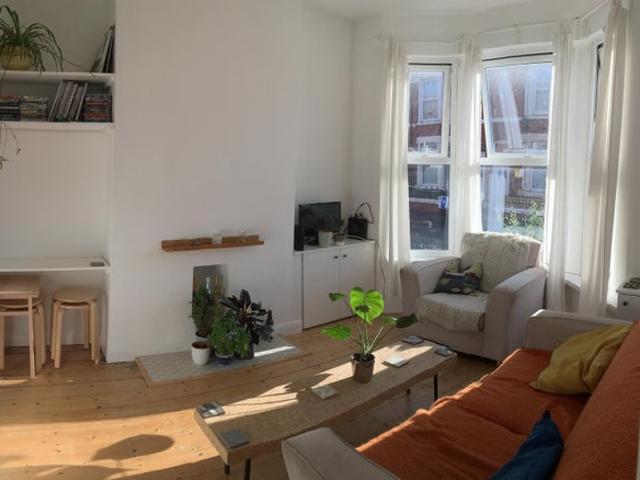 Apartment for rent in Kensington, Calderstones