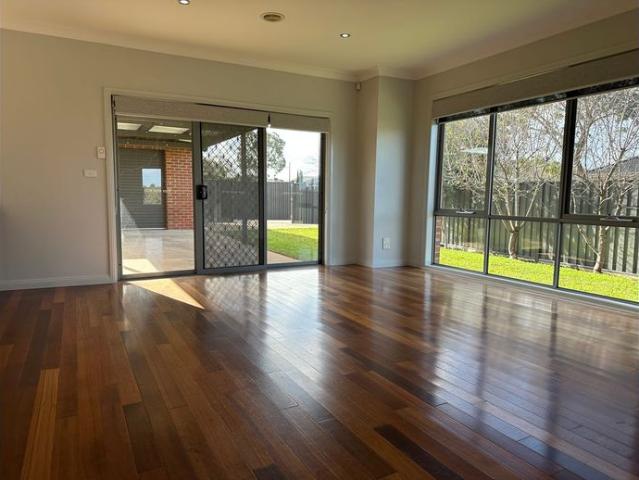 Townhouse for rent in Camerons Creek, Victoria