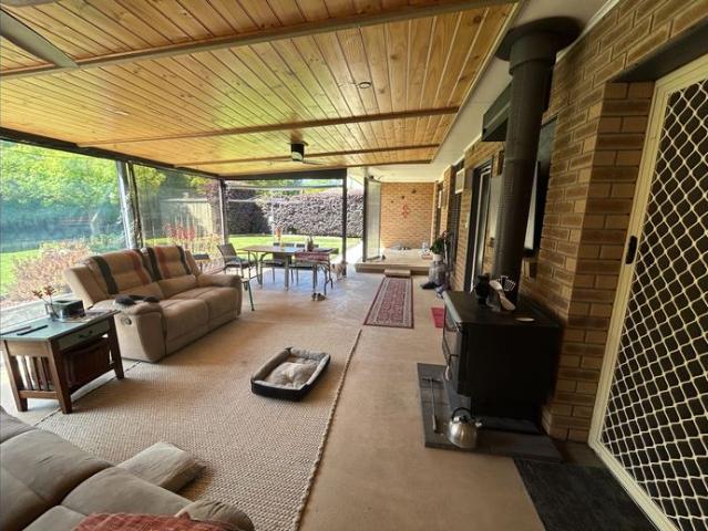 House for rent in Lavington, Albury