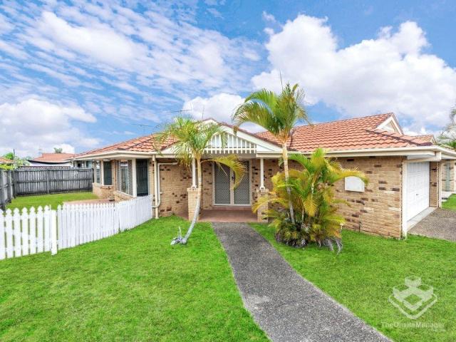 Townhouse for rent in Toombul, Queensland