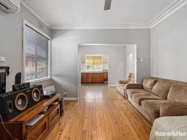 House for rent in Brisbane Grove, New South Wales