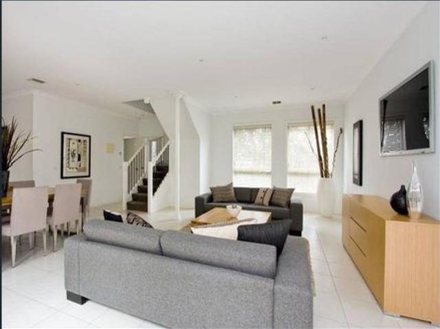 Townhouse for rent in Camerons Creek, Victoria