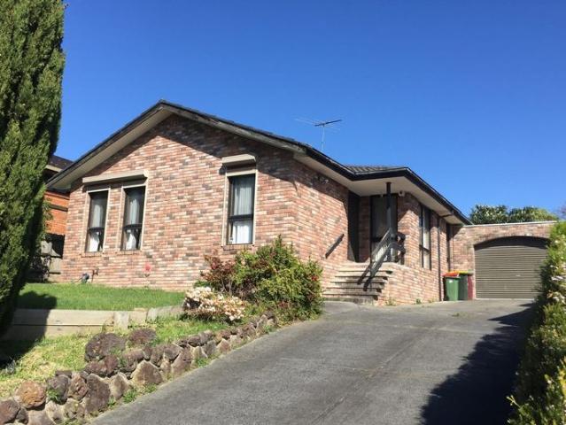 House for rent in Endeavour Hills, Melbourne
