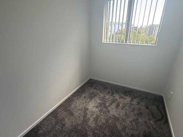 Townhouse for rent in Owhata