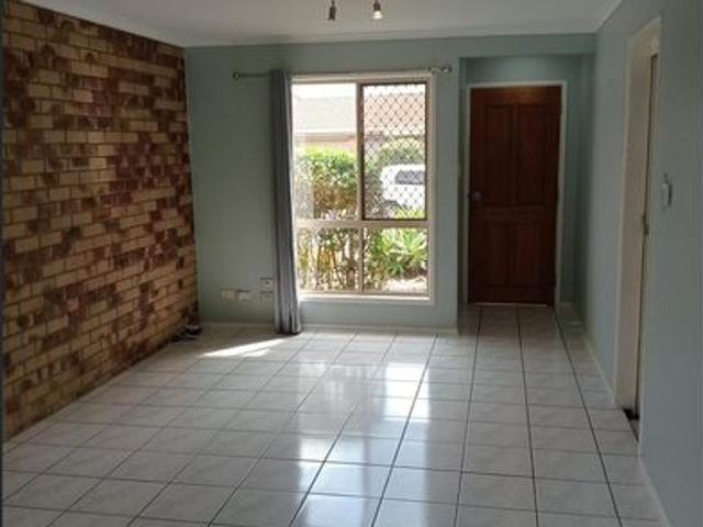 Townhouse for rent in Edens Landing, Greater Brisbane