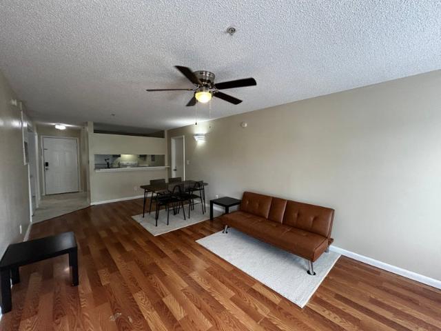 Room for rent in Orchards, Raleigh
