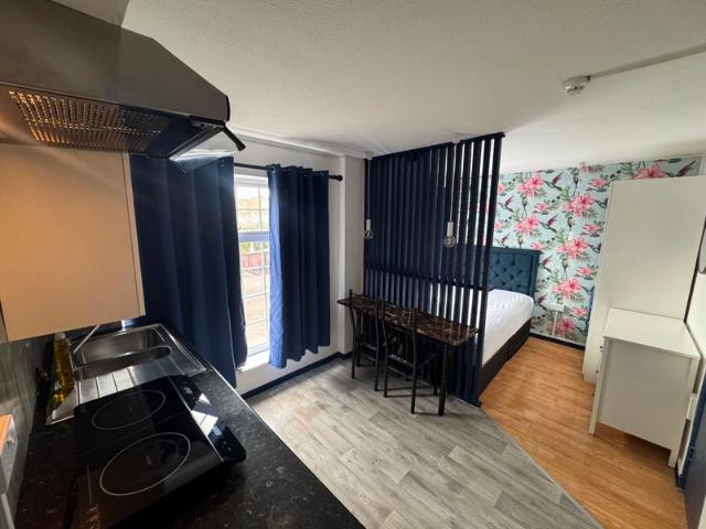 Studio for rent in Sudbury, Greater London