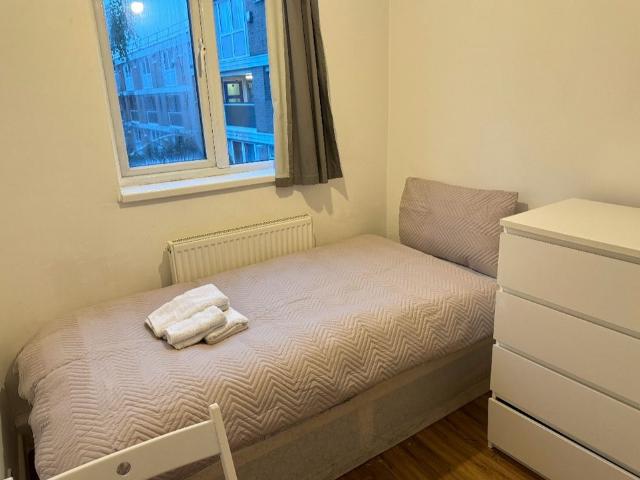 Apartment for rent in Westminster, Victoria