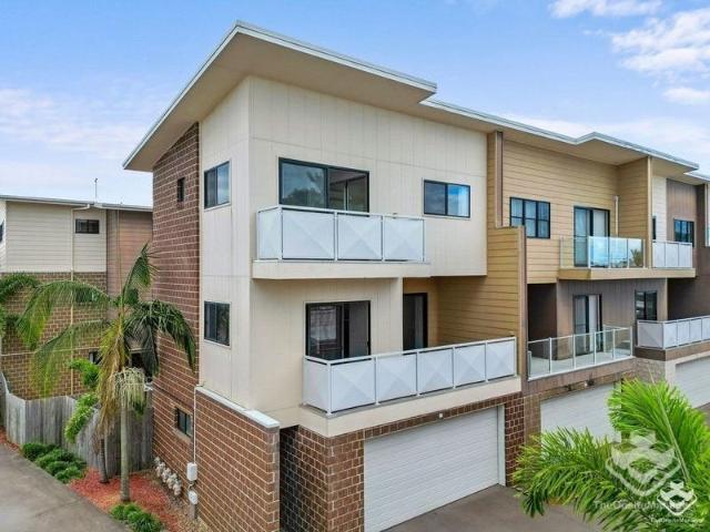 Townhouse for rent in Toombul, Queensland