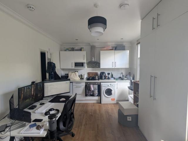 Studio for rent in Shepherd's Bush, Greater London