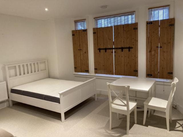 Studio for rent in Earl's Court, Greater London