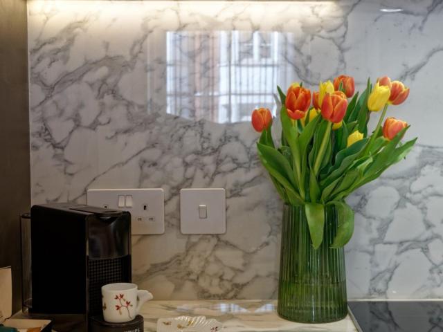 Apartment for rent in Brompton, Greater London