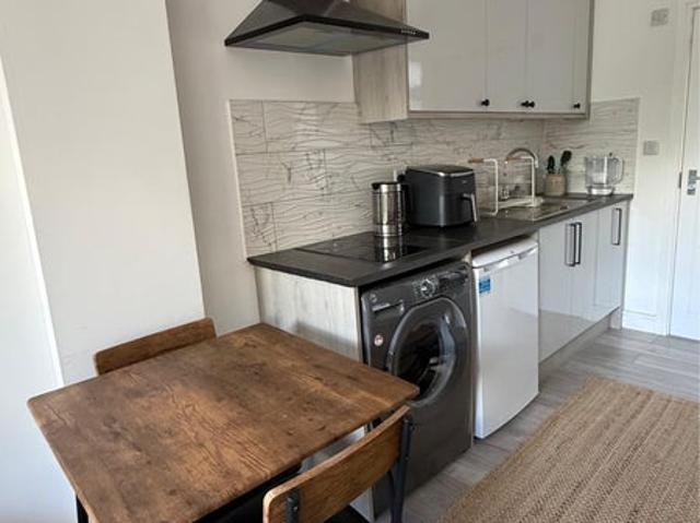Studio for rent in Mill Hill, Greater London