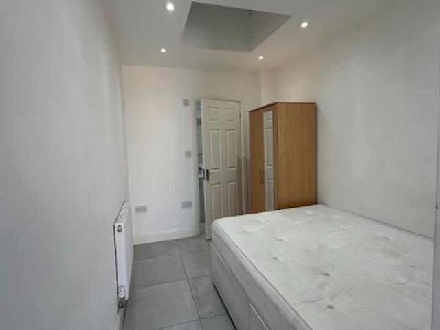 Studio for rent in Dollis Hill, Greater London