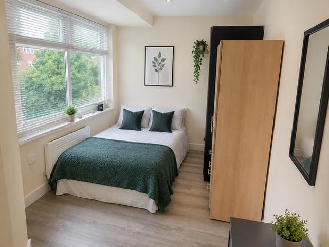 Studio for rent in Wealdstone, Greater London