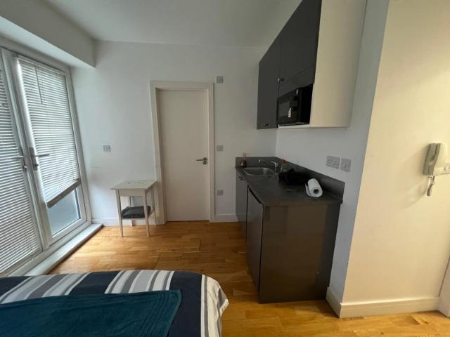 Studio for rent in London Borough of Tower Hamlets, Greater London