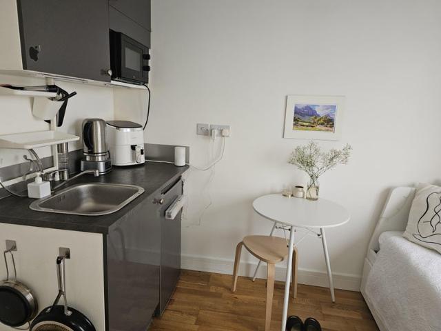 Studio for rent in Mile End, Isle Of Man