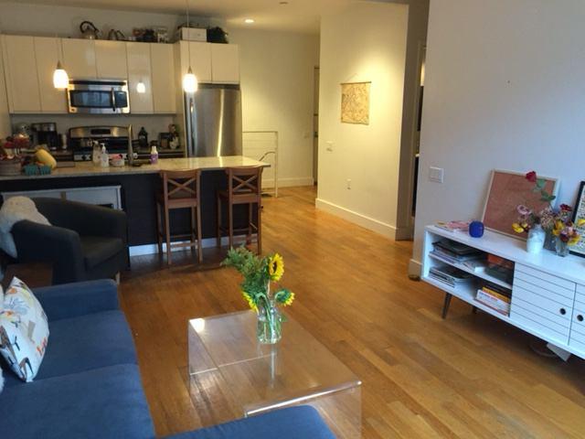Room for rent in Arverne, New York