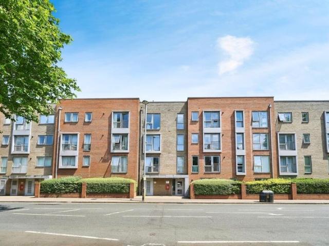 Apartment for rent in Leyton, Greater London