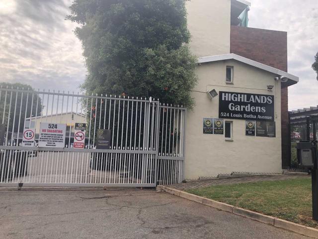 Townhouse for sale in Vosloorus, Gauteng