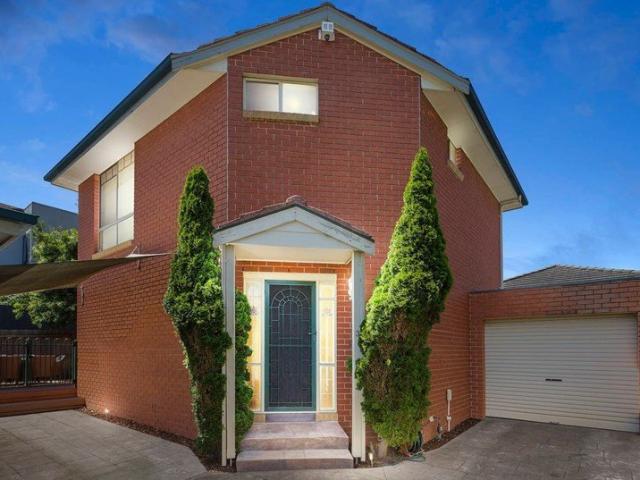 Townhouse for rent in Malvern East, Melbourne