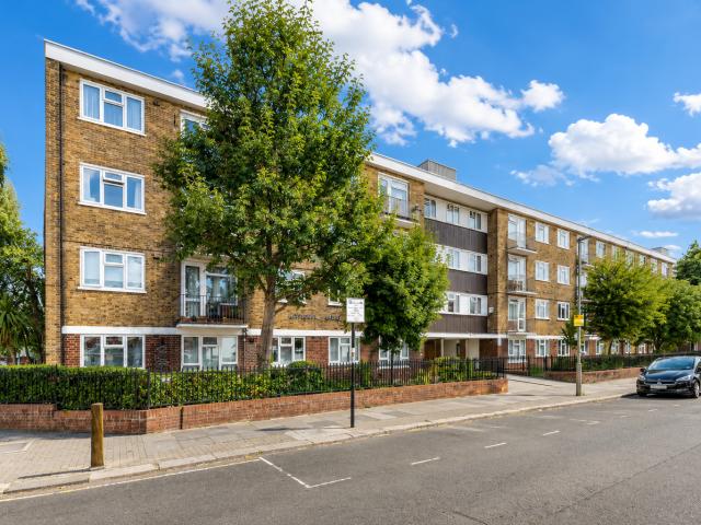 Apartment for rent in Battersea, Greater London